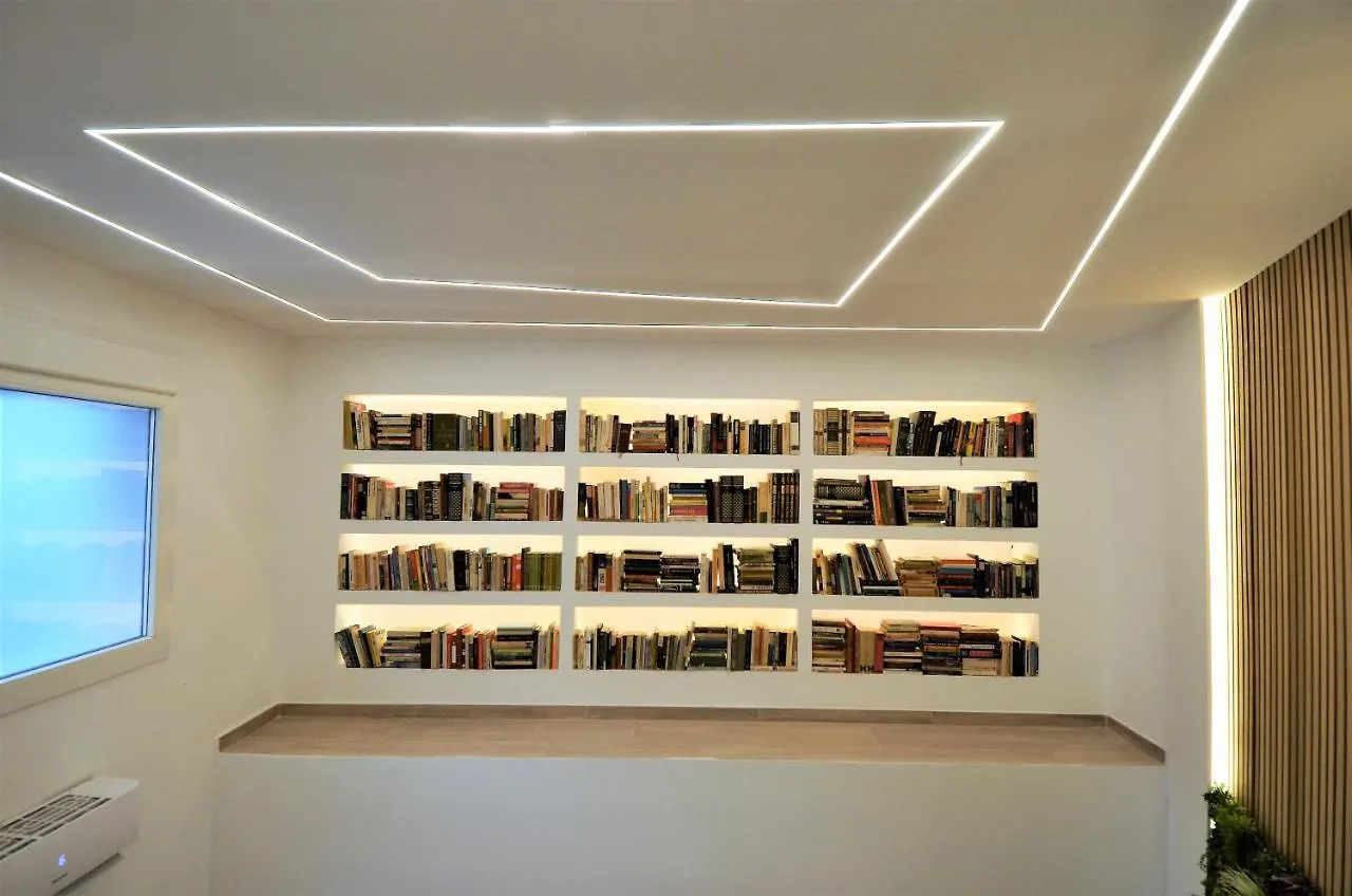 Apartment Ferienwohnung Biblioteca De Lujo En El Centro Historico De Málaga Spanien